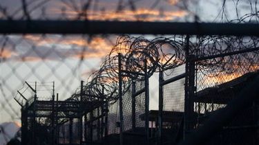 cuba insiste con eeuu: devolver guantanamo y fin de embargo