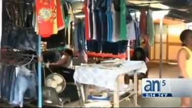 americateve | El 31 de diciembre termina el plazo dado por el régimen cubano para que liquiden sus inventarios los negocios privados de venta de ropa importada.