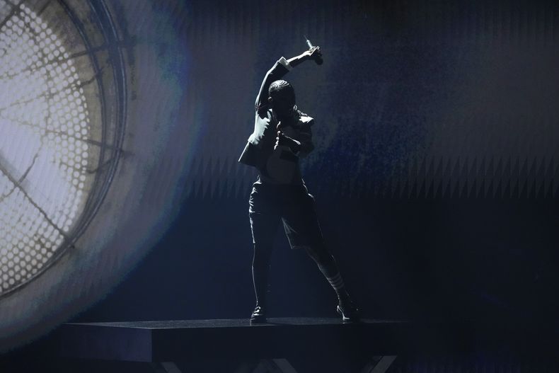 Doechii realiza un popurrí durante la 67a entrega anual de los premios Grammy el domingo 2 de febrero de 2025 en Los Ángeles. (Foto AP/Chris Pizzello)