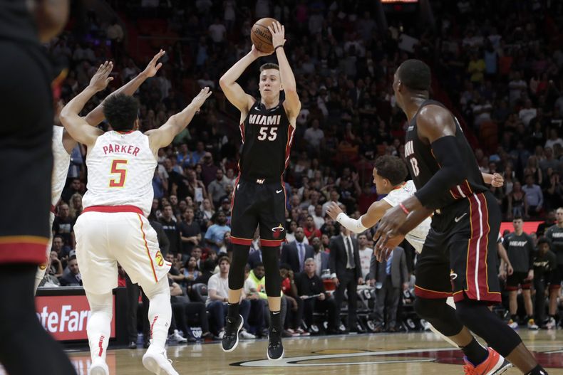 DEP-BAS_HAWKS-HEAT-0.jpg