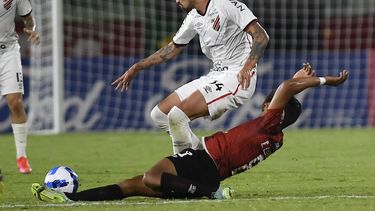 Colón regresa con victoria a la Copa Libertadores