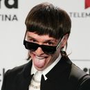 Peso Pluma llega a los Premios Billboard de la Música Latina el jueves 5 de octubre de 2023, en Coral Gables, Florida. (Foto AP/Rebecca Blackwell)