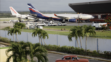 united y delta airlines retrasan reinicio de vuelos a cuba