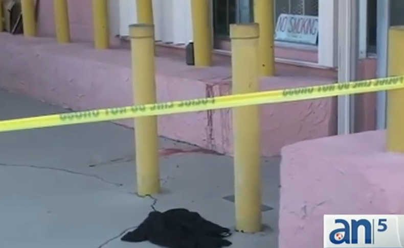 Un hombre de 26 años tuvo que ser aerotransportado al hospital Jackson Memorial esta tarde.