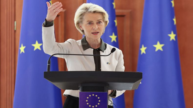 ursula-von-der-leyen-12861.jpg