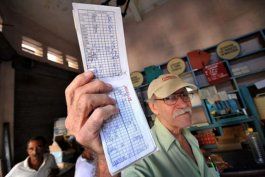 La canasta básica que obtienen los cubanos a través de la libreta ha ido decreciendo en calidad y cantidad.