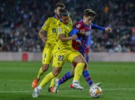cinco clubes buscan evitar el descenso en liga de espana