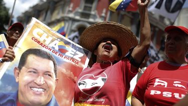 Natalicio de Chávez y Guaidó divide a los venezolanos