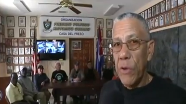 Ex presos apoyan huelga de Antúnez