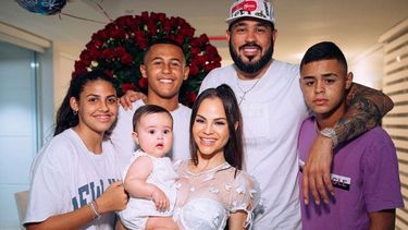 le niegan el permiso a raphy pina para pasar junto a vida isabelle su primera fiesta de cumpleanos