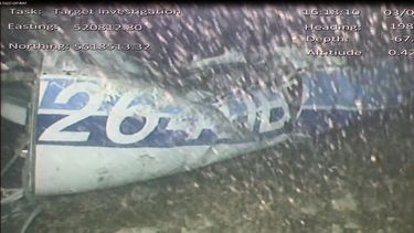 hallan un cuerpo en el fuselaje del avion de emiliano sala
