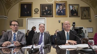 trump y los republicanos festejan la reforma fiscal