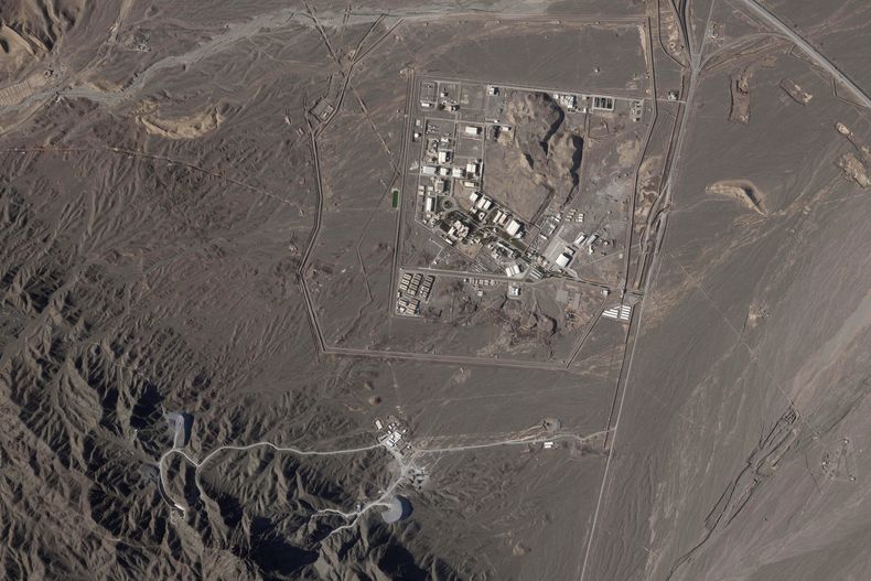 Esta imagen satelital de Planet Labs PBC muestra las instalaciones nucleares de Natanz, cerca de Natanz, Irán, el 14 de abril de 2023. (Planet Labs PBC via AP)
