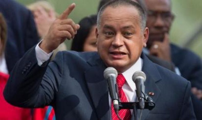 Diosdado Cabello, presidente de la Asamblea Nacional Venezolana señaló que la medida de casa por cárcel otorgada a Iván Simonovis, encarcelado por el régimen por casi una década, no implica la reanudación del diálogo político entre el régimen y la oposici