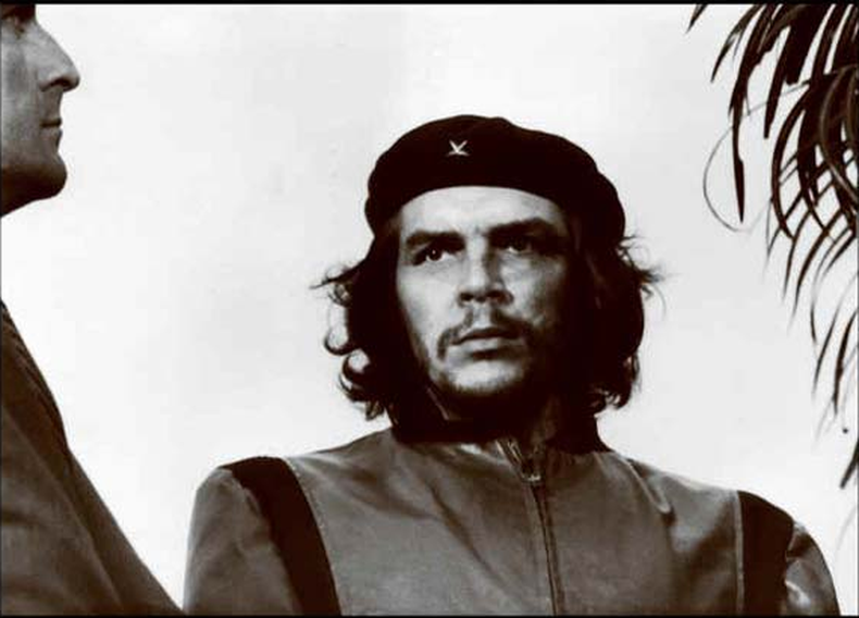 Foto que Korda tomara al guerrillero Ernesto Che Guevara, conocida luego como la imagen más reproducida en la historia de la fotografía.