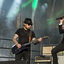 Dave Navarro, a la izquierda, y Perry Farrell, de Janes Addiction, durante el festival KAABOO 2017 en el hipódromo Del Mar, el sábado 16 de septiembre de 2017, en San Diego, California. (Foto de Amy Harris/Invision/AP, Archivo)