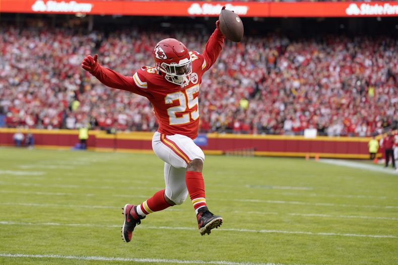 DEP-NFL CHIEFS-EDWARDS-HELAIRE