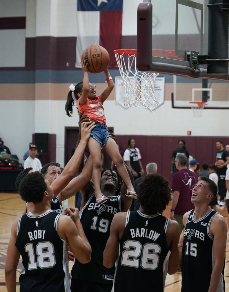 DEP-BAS SPURS-UVALDE