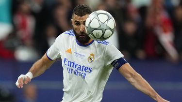 Real Madrid apuesta por Benzema siga a tope esta temporada