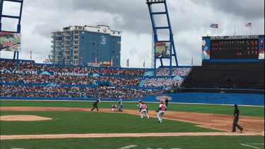 17 anos despues un equipo de grandes ligas vuelve a latinoamericano