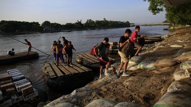 EEUU: Panel de Senado aprueba ayuda para inmigrantes