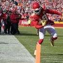 Chiefs podrían contar con Thuney y Toney ante los Broncos