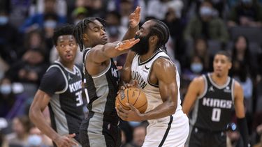 Los Kings remontan en el 4to y ganan a los Nets 112-101