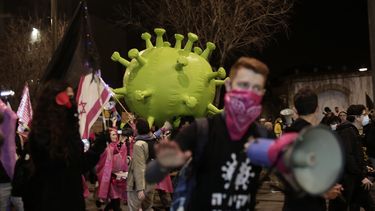 Manifestantes en Israel exigen renuncia de Netanyahu