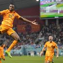 Dumfries se lleva el cariño de Van Gaal y toda Holanda