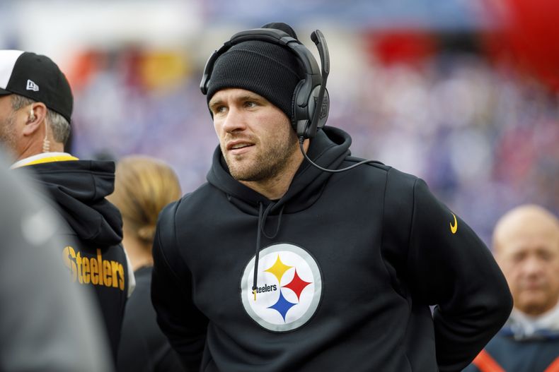DEP-NFL STEELERS-WATT
