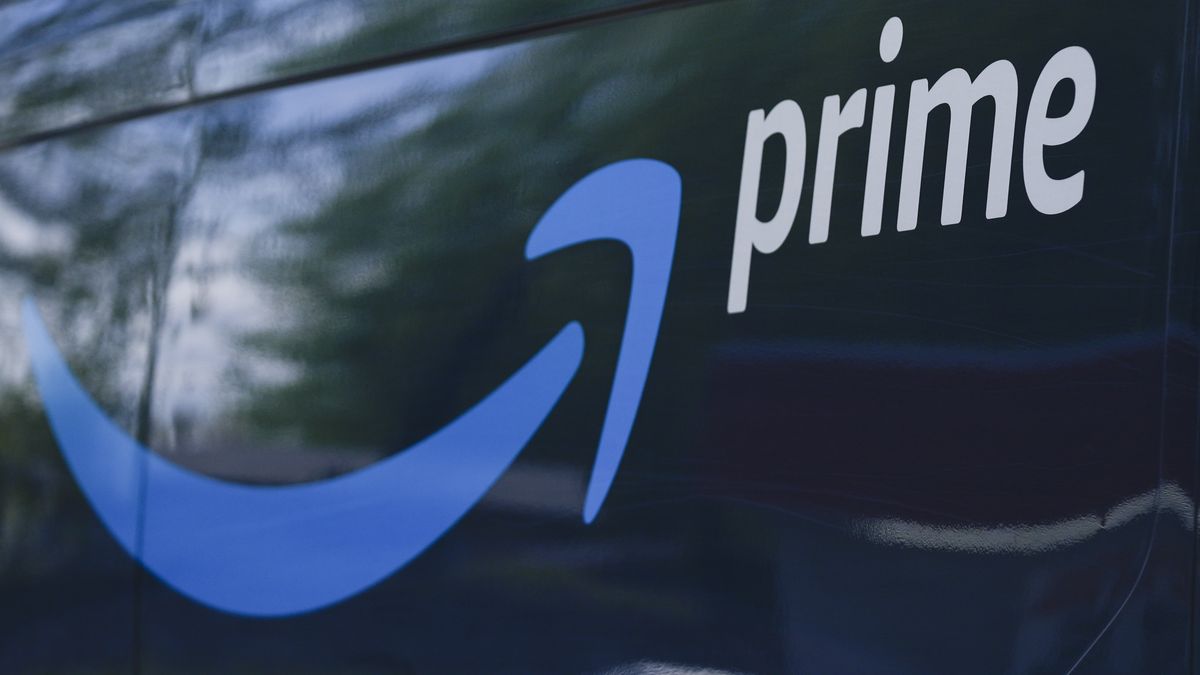 Amazon supera por primera vez los 2 billones de dólares de valor en bolsa