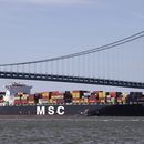 Brecha comercial de EEUU aumenta al nivel más alto en meses