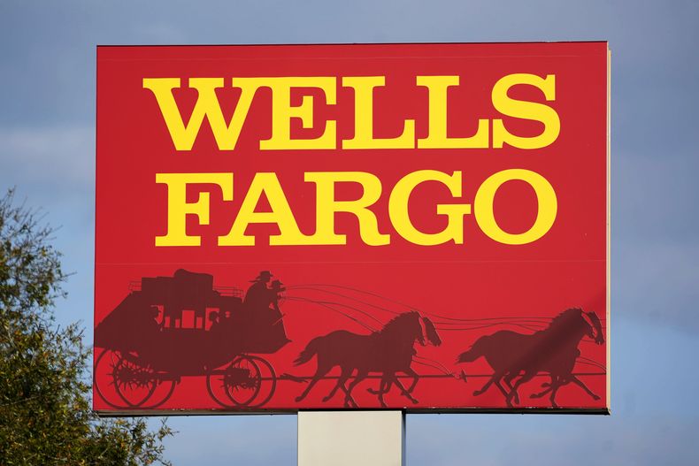 AMN-ECO WELLS FARGO-MULTAS