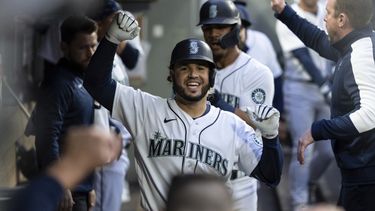 Suárez, France jonronean y Seattle blanquea a Mellizos 5-0