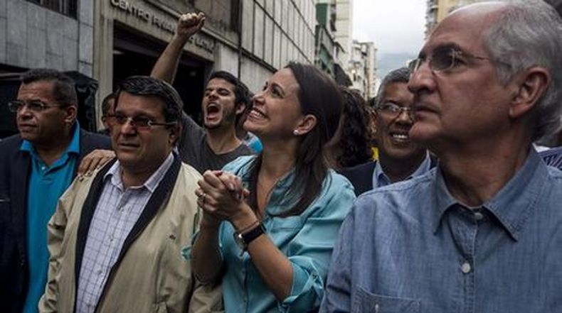 Tomás Arias, quien asumió la defensa de la dirigente de oposición y líder de VENTE Venezuela, asegura que no hay referencias al delito de magnicidio en los documentos del Ministerio Público. Destacó que los abogados defensores tuvieron acceso completo al