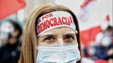 peru en vilo a la espera de los resultados finales de la eleccion