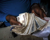 El dólar sigue ascendiendo en el mercado negro cubano: llegó a 190 pesos 