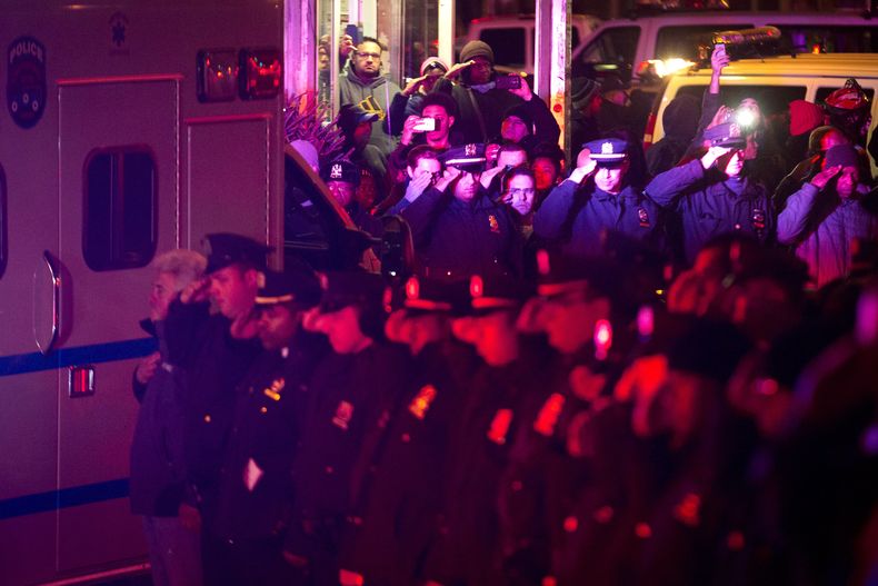 AMN-GEN_NY-POLICIAS_ATACADOS-5.jpg