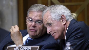 luego de acusacion, democratas cierran filas con menendez