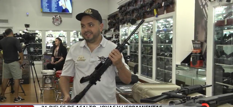 Cubano de Miami víctima de robo en su tienda de armas: 31 rifles de asalto y joyas valorados en 90 mil dólares