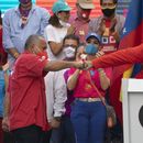 Venezolanos eligen congresistas en medio de boicot opositor