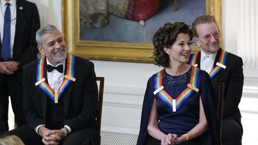 Centro Kennedy reconoce a George Clooney y Tania León