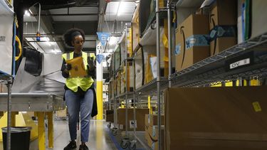 Amazon dará prioridad a productos médicos en sus almacenes