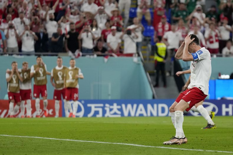 DEP-FUT MUNDIAL MÉXICO-POLONIA