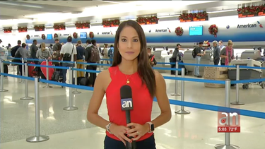 a minutos de la navidad  miles de pasajeros se movilizan desde el  aeropuerto de miami