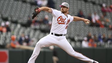 Reales se imponen 6-4 a unos erráticos Orioles