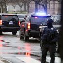 La caravana que trajo al expresidente Donald Trump llega al tribunal E. Barrett Prettyman en Washington el 9 de enero de 2024. (Foto AP/Jose Luis Magana)