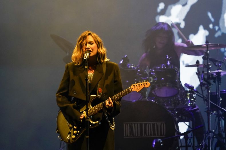 La cantante estadounidense Demi Lovato durante su concierto en el festival HERA HSBC en la Ciudad de México el sábado 24 de agosto de 2024. (Foto AP/Aurea Del Rosario)
