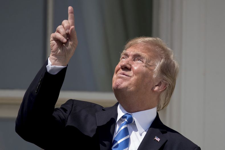 AMN-GEN_TRUMP-ECLIPSE-0.jpg
