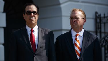 Trump respeta independencia de la Fed, dicen colaboradores